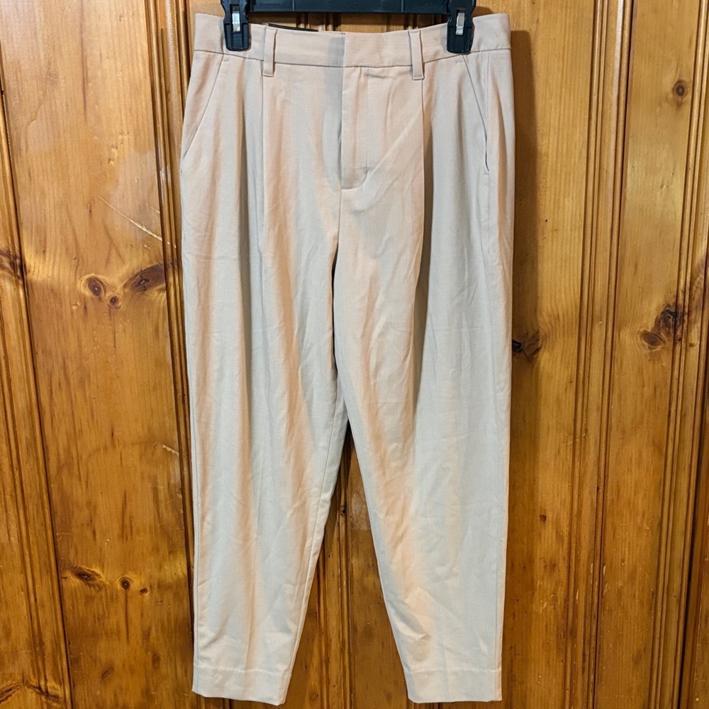NEW! Banana Republic Tapered Tan Pants - Ankle Length - High Rise - Size 4P